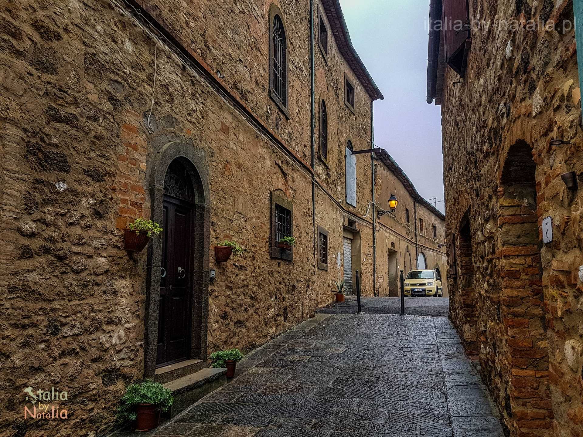 Montegemoli Toskania Tuscany Toscana Val di Cecina małe miasteczko