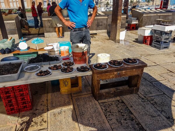 Bari Apulia zwiedzanie targ rybny zakupy