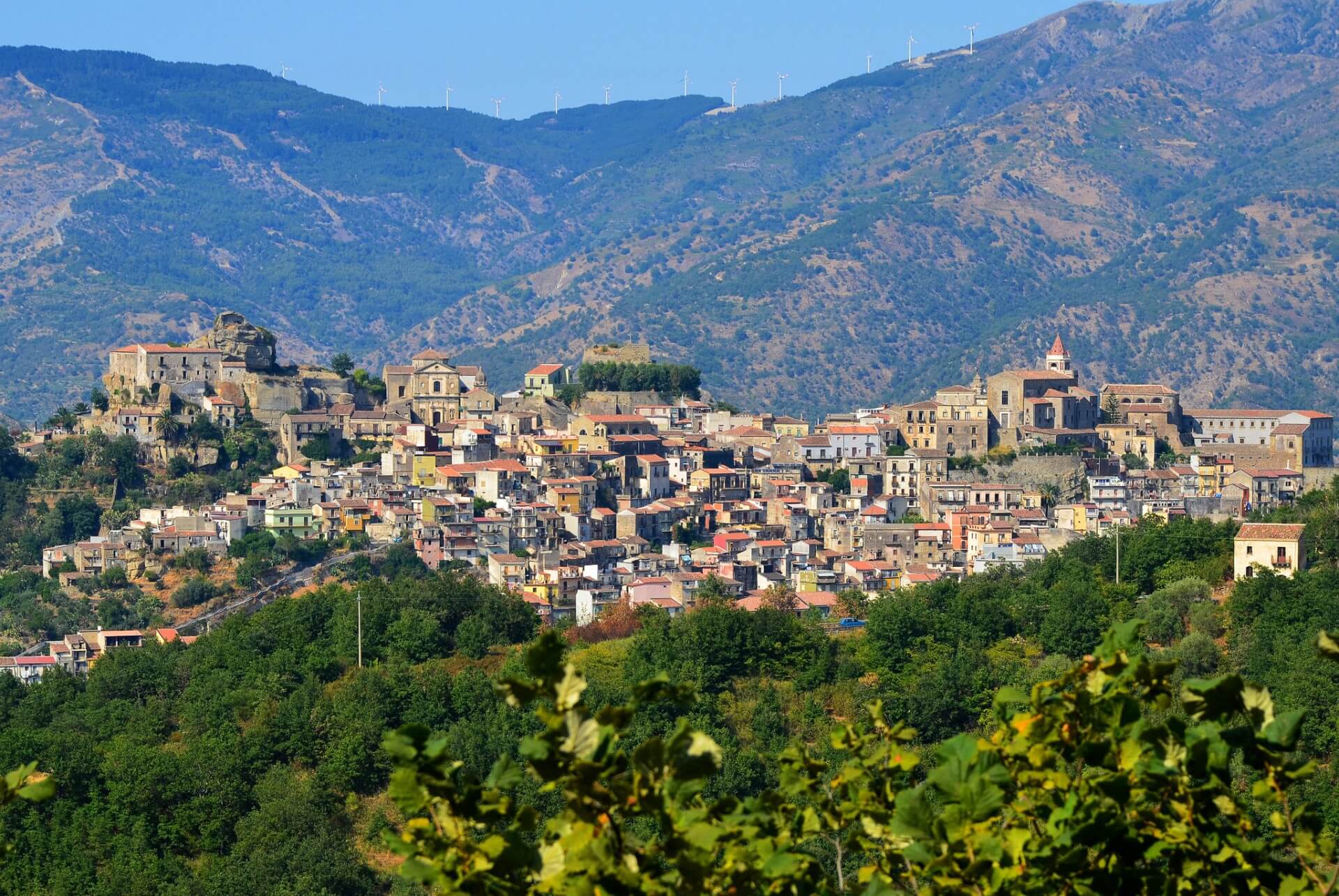 Castiglione di Sicilia Sycylia najpiękniejsze miasteczka, miasta i atrakcje Sycylii przewodnik co zobaczyć