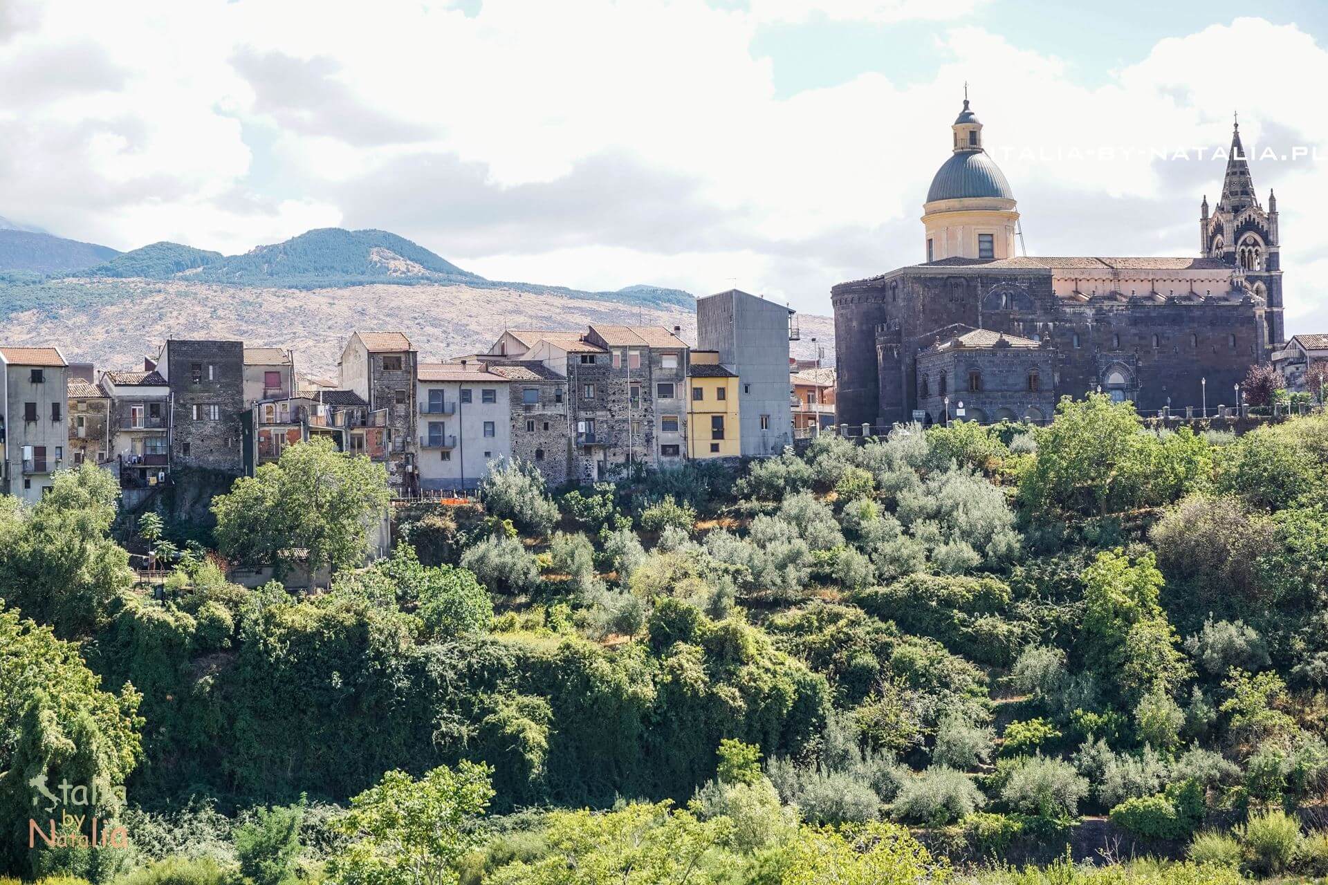 Randazzo Sycylia najpiękniejsze miasteczka, miasta i atrakcje Sycylii przewodnik co zobaczyć