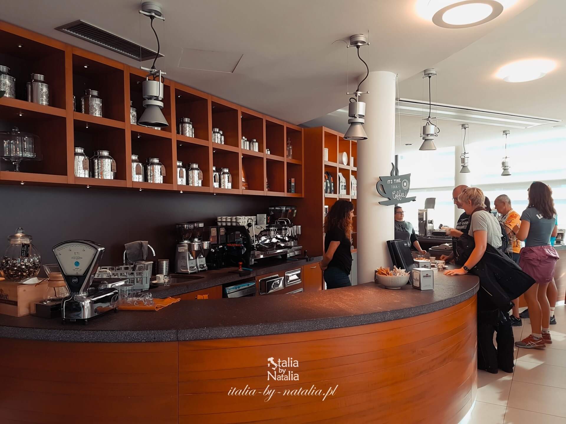muzeum kawy Arco jezioro Garda Trentino bezpłatna atrakcja coffee museum