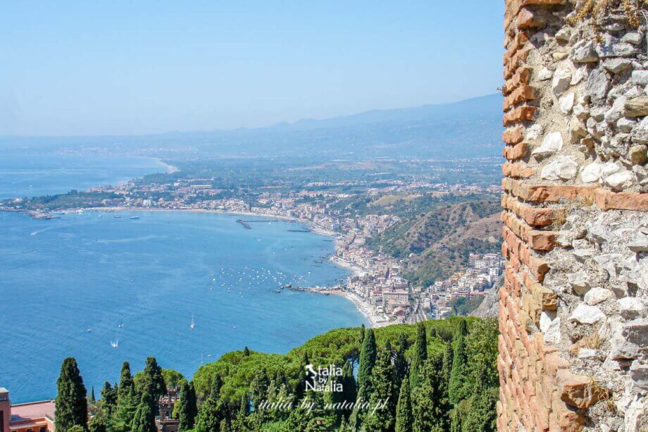 Taormina - perła Sycylii. Jak zorganizować podróż, co zobaczyć, co warto wiedzieć? Przewodnik