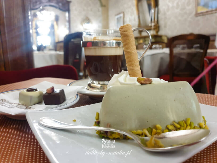 Najsłynniejsze kawiarnie Turynu. Bicerin i gorąca czekolada na salonach historii