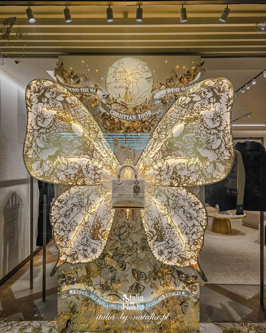 Wenecja w grudniu w okresie świąt Bożego Narodzenia. Ozdoby, dostępność atrakcji, pogoda