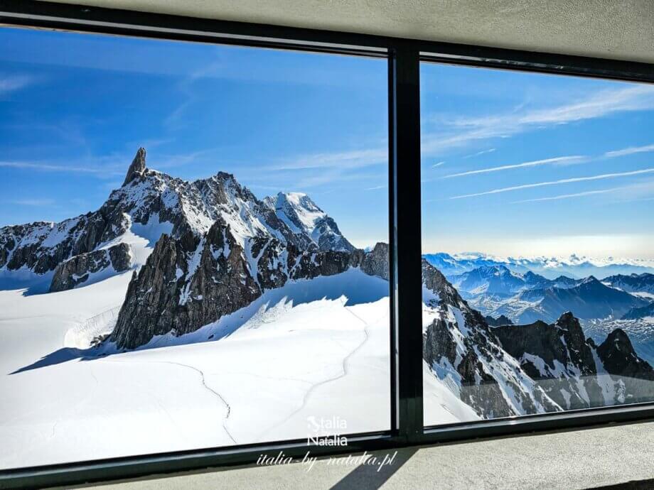 Skyway Monte Bianco - z Courmayeur (Entrèves) na Punta Helbronner najwyżej wjeżdżającą kolejką linową we Włoszech