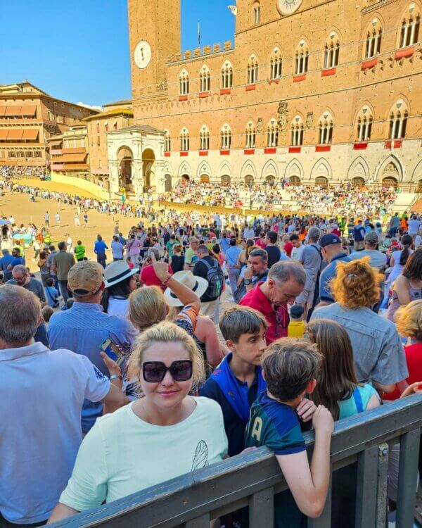 Palio w Sienie - historia, tradycje, emocje. Relacja z palio 2024 + informacje praktyczne