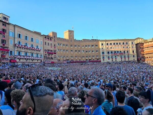 Palio w Sienie - historia, tradycje, emocje. Relacja z palio 2024 + informacje praktyczne