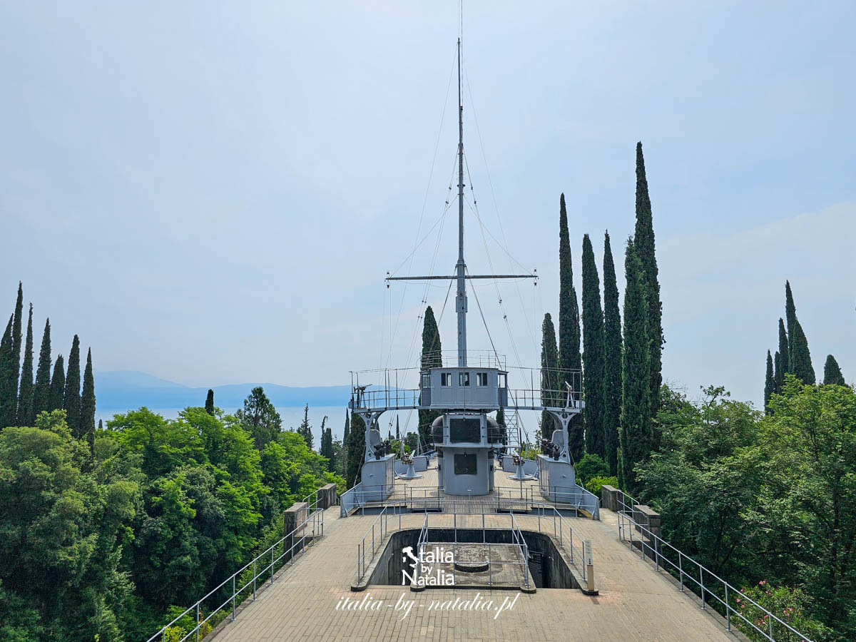 Vittoriale degli Italiani – ekstrawaganckie królestwo poety-uwodziciela Gabriele D’Annunzio w Gardone Riviera