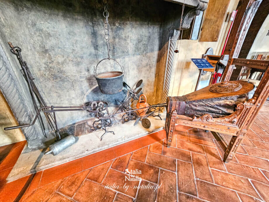 palazzo devanzati wielkie otwarte palenisko w kuchni